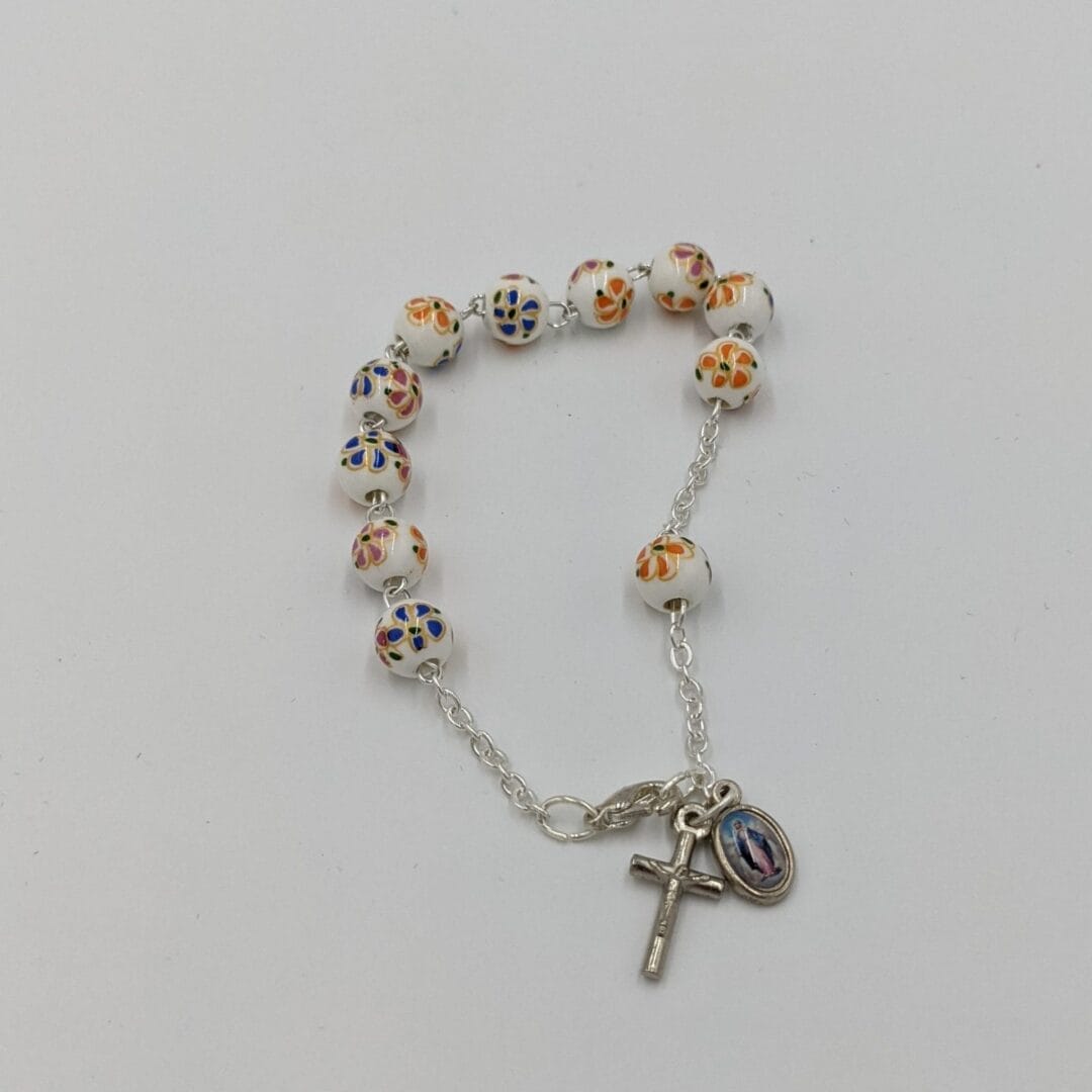 ROSARY BRACELET - WHITE WITH FLOWERS