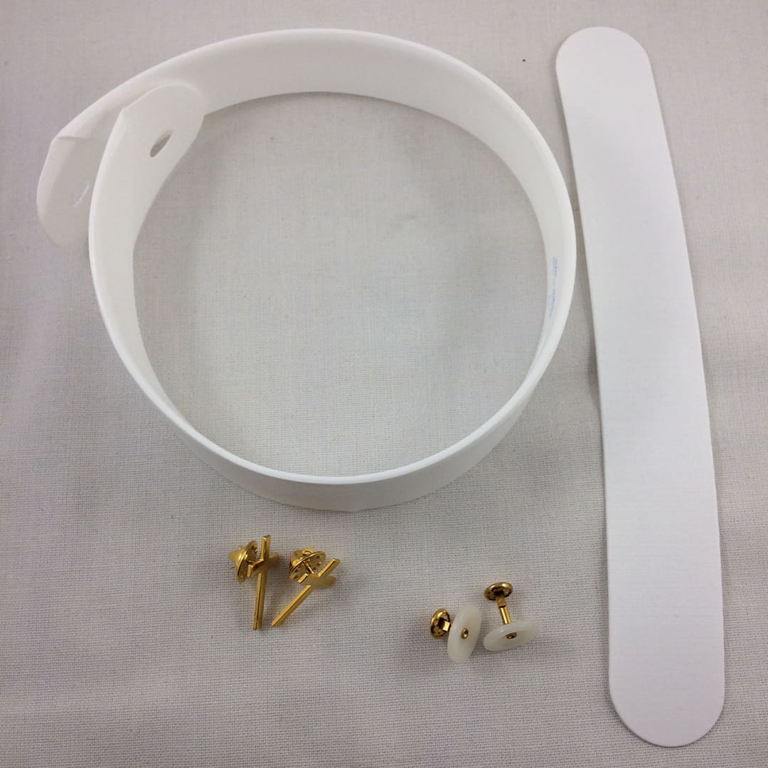 Collars, Accessories & Lapel Crosses