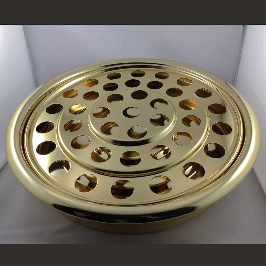 Communion Trays, Glasses & Bread Plates